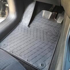 Резиновые коврики для Jeep Cherokee (KL) (2013-...) комплект из 4 штук (Stingray). Фото 2