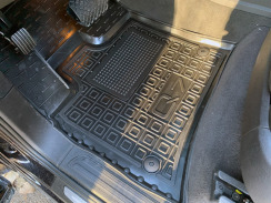 Коврики в салон для Audi Q7 (4L) (2005–2015) (Avto-Gumm). Фото 2