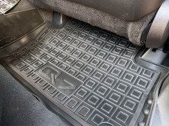 Коврики в салон для Audi Q7 (4L) (2005–2015) (Avto-Gumm). Фото 9