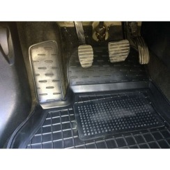 Коврики в салон для Renault Megane III (2008-2015) Hatchback (Avto-Gumm). Фото 3