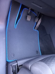 Комплект класичних EVA ковриків для Volkswagen Touran I (2003-2015)