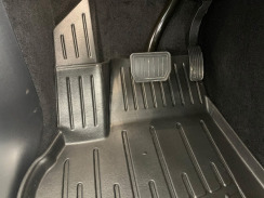 3D коврики для Tesla Model Y (2019-…) (Revised mount) с бортиками 30 мм (Stingray). Фото 3