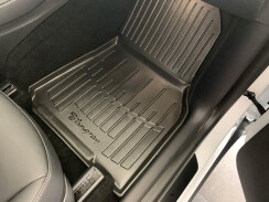3D коврики для Tesla Model Y (2019-…) (Revised mount) с бортиками 30 мм (Stingray). Фото 8