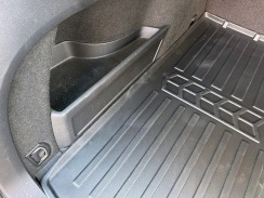 Коврик в багажник для Volkswagen Passat B8 2015- (universal) с бортиками 30 мм (Stingray). Фото 4