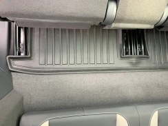 3D килимок для Volkswagen ID6 (2021-...) (7 місць) 3 ряд з бортиками 30 мм (Stingray). Фото 3