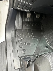 3D килимки для Toyota Hilux VIII (2015-...) з бортиками 30 мм (Stingray). Фото 2