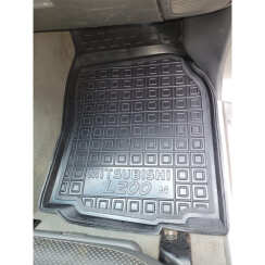 Коврики в салон для Mitsubishi L200 (K60T) (1996-2006) Double Cab (Avto-Gumm). Фото 7