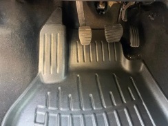 Передние 3D коврики для Renault Kangoo II (2008-2020) с бортиками 30 мм (Stingray). Фото 3
