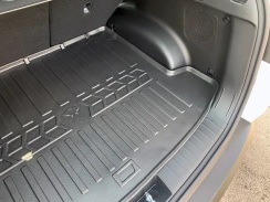 Килимок в багажник для HYUNDAI Tucson (NX4) (hybrid) (2021-...) з сааб з бортиками 30 мм (Stingray). Фото 4