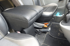 Подлокотник для Opel Vivaro (сидіння 1+1) (черный). Фото 7