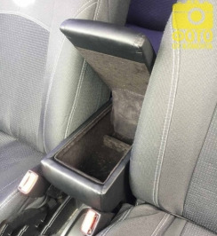 Подлокотник для Nissan Tiida (черный). Фото 9