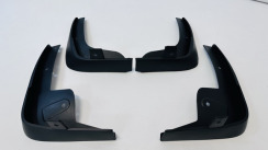 Бризковики для Nissan Tiida 2004-2012 (Surtep)