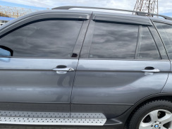 Ветровики для BMW X5 E53 2000-2007 (HIC)