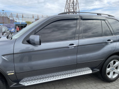 Ветровики для BMW X5 E53 2000-2007 (HIC). Фото 3