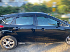 Вітровики для Ford Focus 2011-2019 III седан/хетчбек Q2 (DEFL). Фото 3