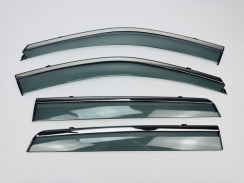 Ветровики для Hyundai Santa Fe 2001-2006 с хром молдингом (HAWK). Фото 2