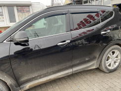 Вітровики для Hyundai Santa Fe 2013-2018 LWB 7-ми містна з хром молдингом (HIC). Фото 3