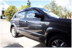 Вітровики для Hyundai Tucson I 2004-2010 (HIC). Фото 6