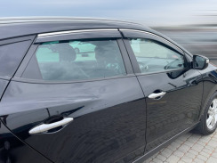 Вітровики для Hyundai Tucson II 2010-2015 IX35 з хром молдингом (DEFL)