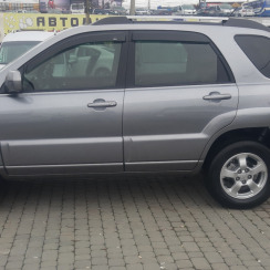 Вітровики для Kia Sportage 2004-2010 (HIC)
