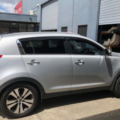 Вітровики для Kia Sportage III 2010-2015 (HIC). Фото 4