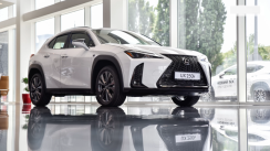 Вітровики для Lexus UX 2019-... з хром молдингом (HIC). Фото 2