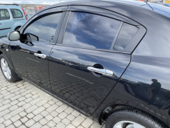 Вітровики для Mazda 3 (I) 2003-2009 седан (HIC)