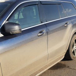 Ветровики для Mercedes GLC-class X-205 2015-... с хром молдингом (HIC)