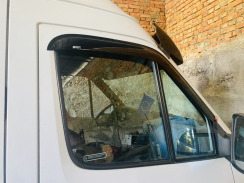 Вітровики для Mercedes Sprinter 1996-2006 (на скотчі) Q2 (DEFL)
