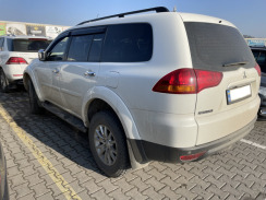 Ветровики для Mitsubishi Pajero Sport 2009-2015 (HIC). Фото 2