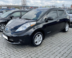 Вітровики для Nissan Leaf I 2010-2017 (HIC). Фото 3