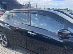 Вітровики для Nissan Leaf II 2017-... Ni108 (HIC)