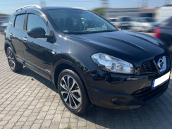 Ветровики для Nissan Qashqai I 2006-2014 с хром молдингом 5-местный (DEFL). Фото 4