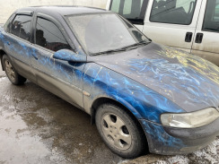 Вітровики для Opel Vectra A 1988-1995 седан (HIC)