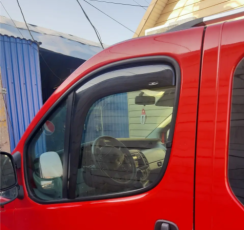 Вітровики для Opel Vivaro 2001-2014 (вставні) (HIC)