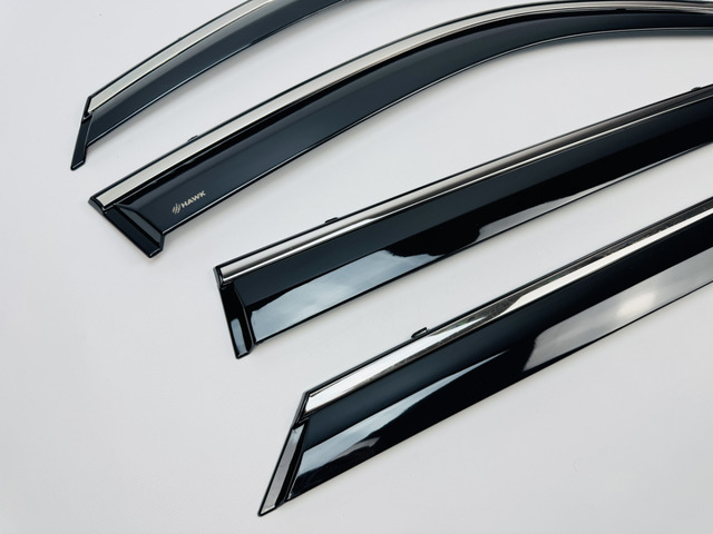 Вітровики для PEUGEOT 2008 з хром молдингом (HAWK). Фото 4