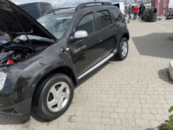 Вітровики для Renault Duster I 2010-2018 (на скотчі) (HIC). Фото 2