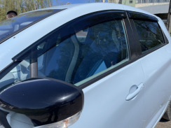 Вітровики для Renault Zoe 2012-... хетчбек (HIC)