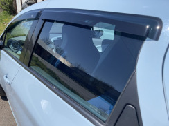 Вітровики для Renault Zoe 2012-... хетчбек (HIC). Фото 5