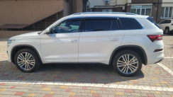 Ветровики для Skoda Kodiaq 2016-... с хром молдингом (DEFL). Фото 4
