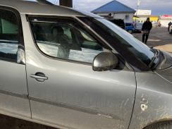 Вітровики для Skoda Roomster 2007-... (HIC)