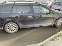 Вітровики для Volkswagen Golf-5/6 2003-2012 Variant (HIC)