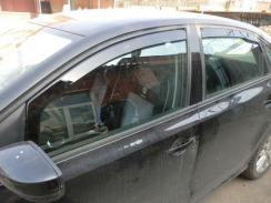 Вітровики для Volkswagen Passat B6/B7 2005-2015 седан (вставні) (HIC). Фото 2