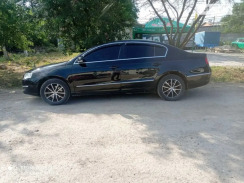 Вітровики для Volkswagen Passat B6/B7 2005-2015 седан +Хром молдінг (HIC)