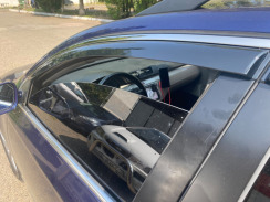 Ветровики для Volkswagen Passat B6/B7 2005-2015 Variant с хром молдингом (DEFL). Фото 3