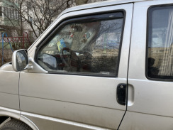 Вітровики для Volkswagen T4 1990-2003 (вставні) (HIC). Фото 3
