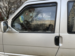 Вітровики для Volkswagen T4 1990-2003 (вставні) (HIC)
