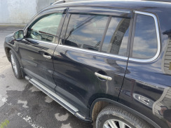 Вітровики для Volkswagen Tiguan 2007-2016 (на скотчі) (HIC)