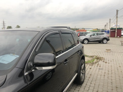 Ветровики для Volkswagen Touareg 2002-2010 (HIC). Фото 2