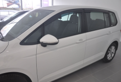 Вітровики для Volkswagen Touran 2015-... (HIC). Фото 7